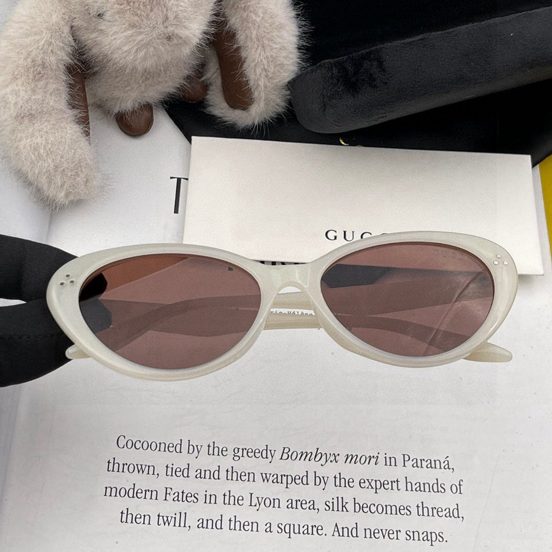 CAT-EYE FRAME SUNGLASSES G6581 IN ACETATE