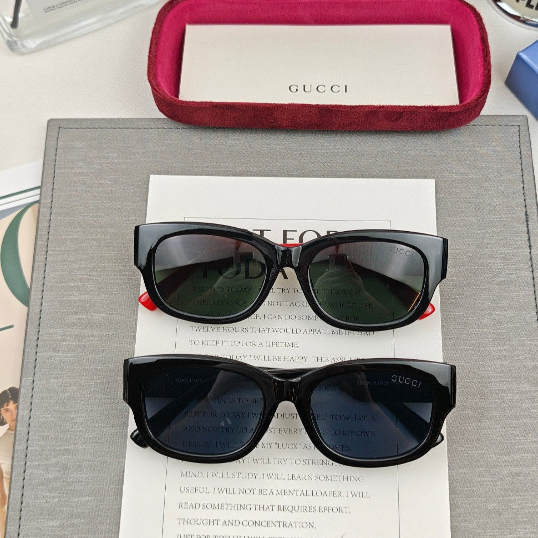 EMBOSSED LOGO OVAL FRAME SUNGLASSES 69100 IN ACETATE