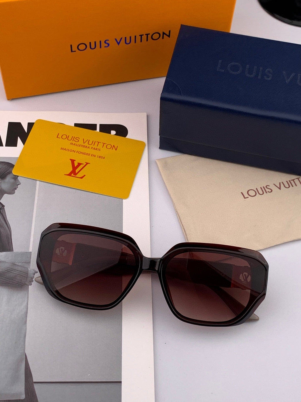 LOUIS VUITTON SQUARE SUNGLASSES L8551 IN ACETATE