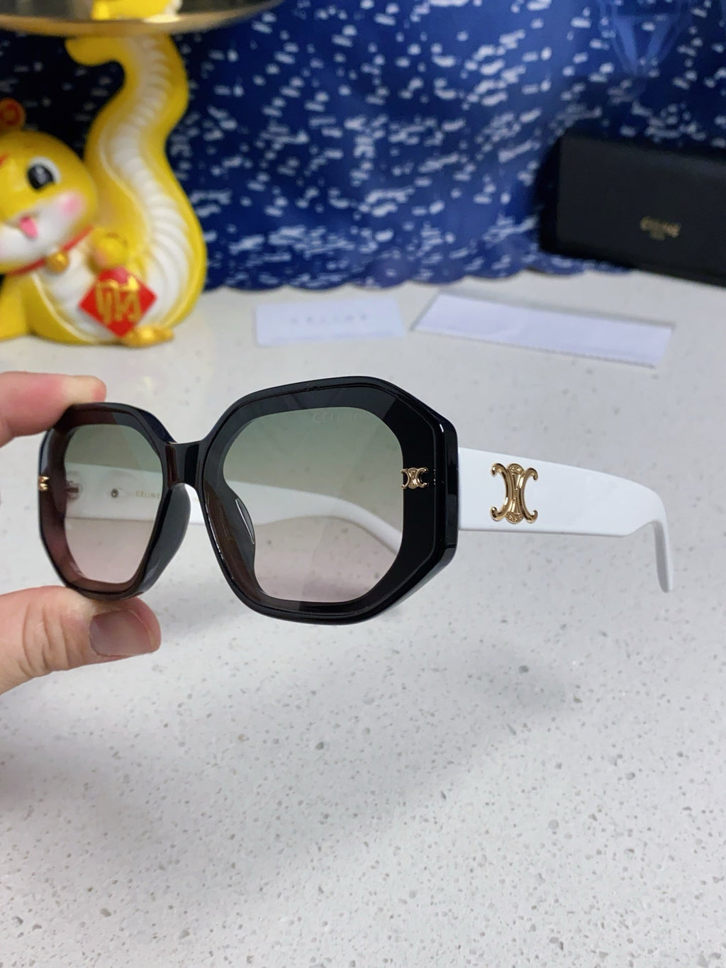 CELINE TRIOMPHE SQUARE SUNGLASS 566739 IN BLACK AND WHITE ACETATE