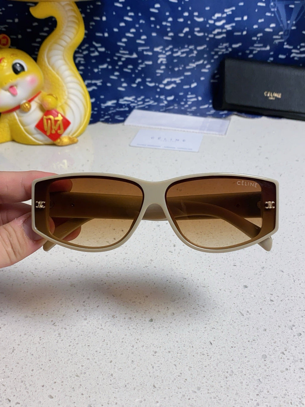 CELINE TRIOMPHE SUNGLASS 533218 IN IVORY ACETATE CAMEL LENSES