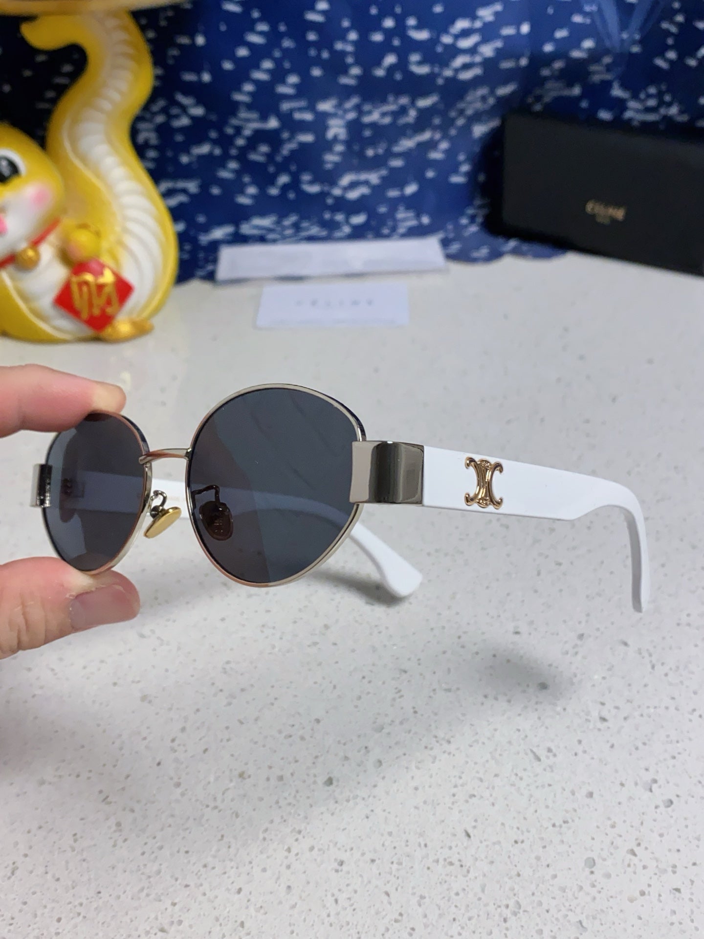 CELINE TRIOMPHE SUNGLASS 538530 IN WHITE ACETATE BLACK LENSES
